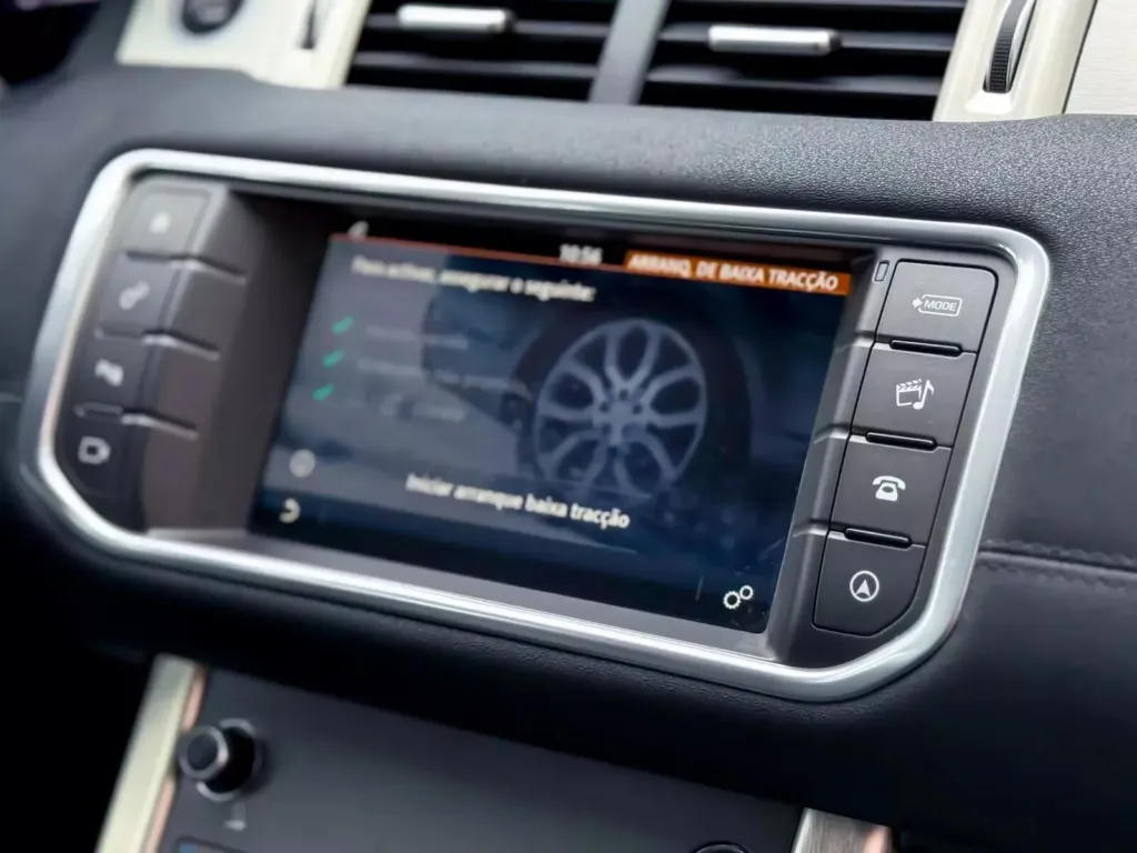 Land Rover Range Rover Evoque 2.0 TD4 SE Dynamic Auto — fotografia 16