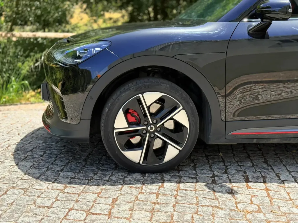 Smart #1 66 kWh Brabus AWD — fotografia 5