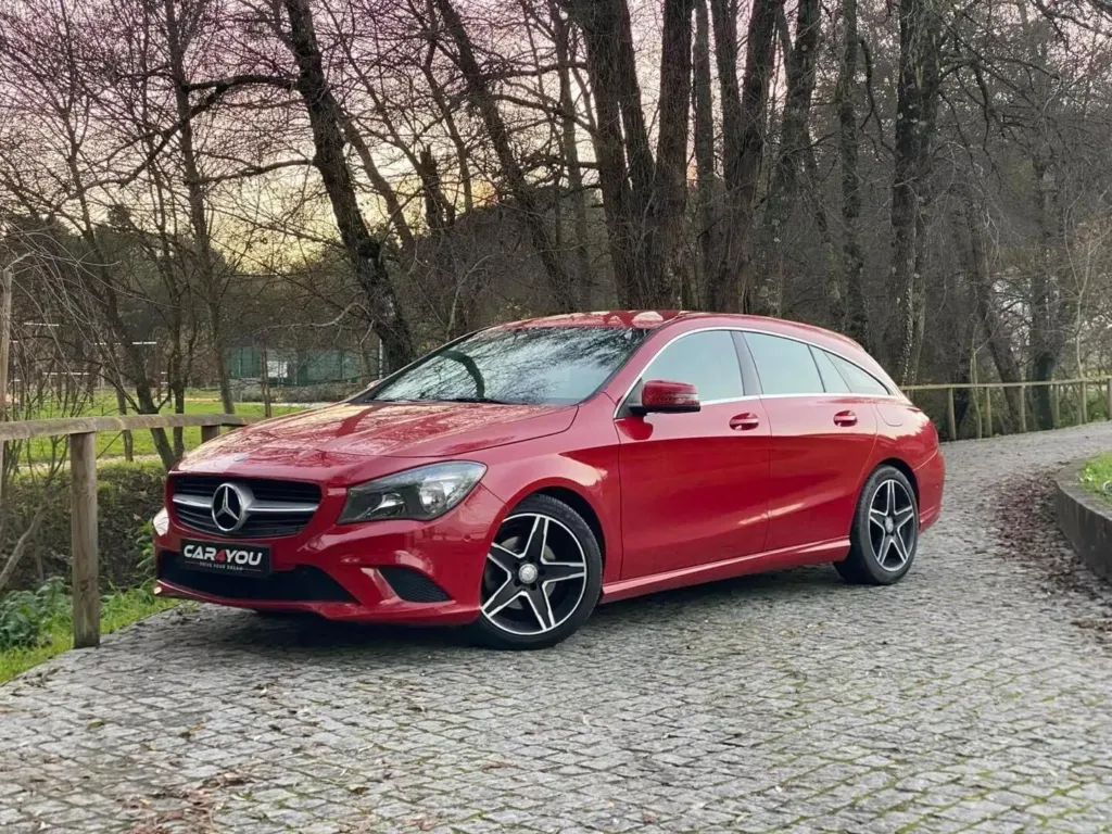 Mercedes-Benz CLA 200 d Shooting Brake Urban — fotografia 3