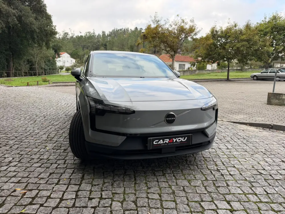 Volvo EX30 69 kWh Single Motor Extended Range Plus — fotografia 7