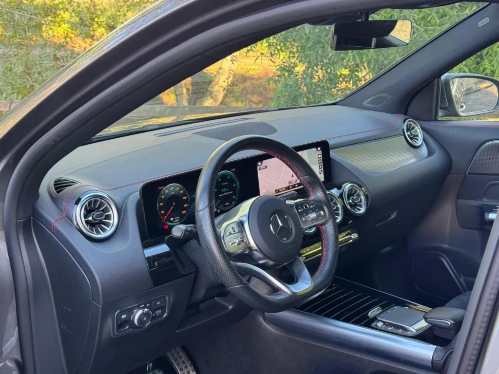 Mercedes-Benz EQA 250 AMG Line — fotografia 15