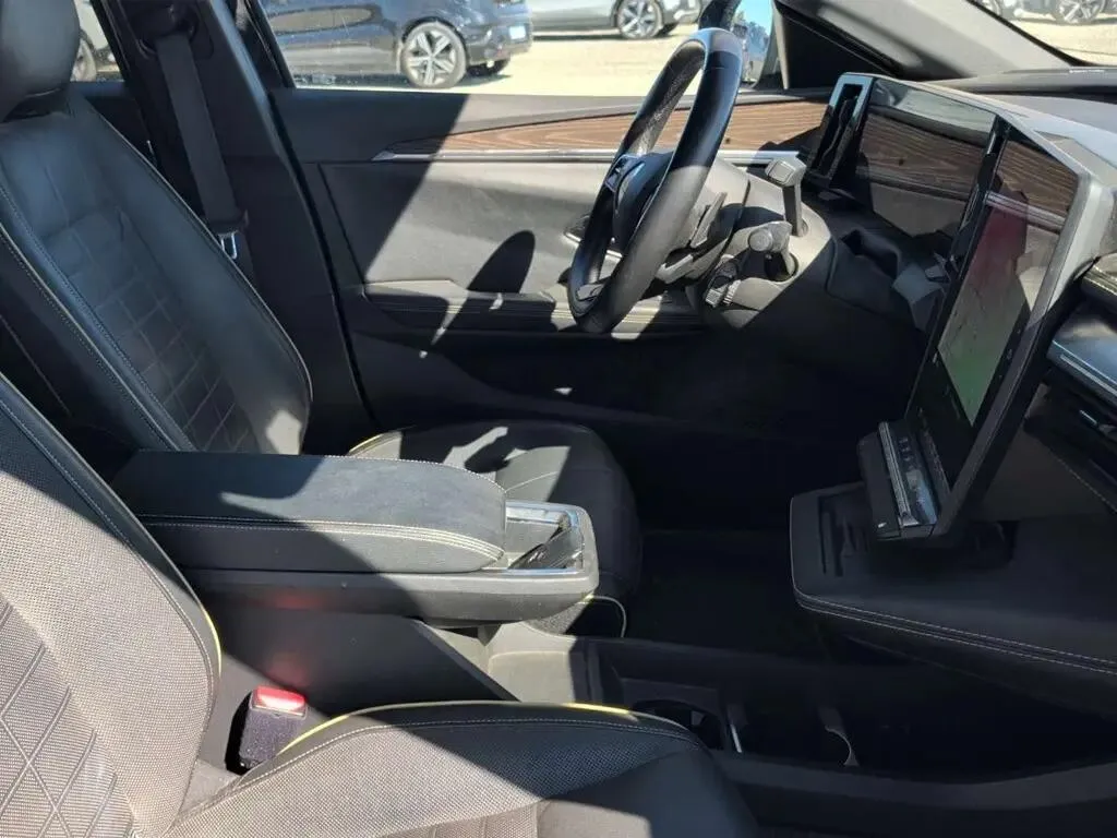 Renault Mégane E-Tech EV60 Iconic — fotografia 11