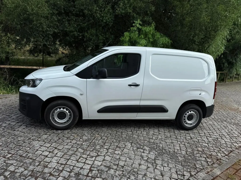 Peugeot Partner 1.5 BlueHdi Premium Standard — fotografia 2