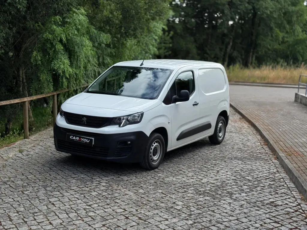 Peugeot Partner 1.5 BlueHdi Premium Standard — fotografia 1