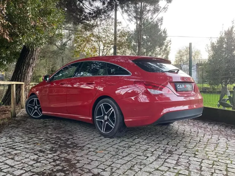 Mercedes-Benz CLA 200 d Shooting Brake Urban — foto 2