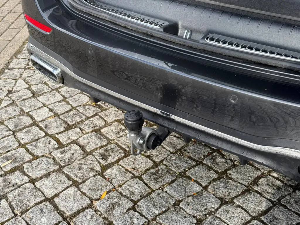 Mercedes-Benz C 300 e AMG Line — fotografia 16