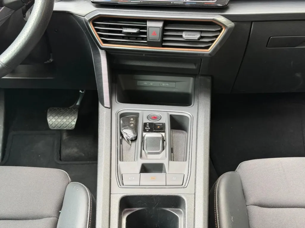 Cupra Formentor 1.4 e-Hybrid DSG — fotografia 18