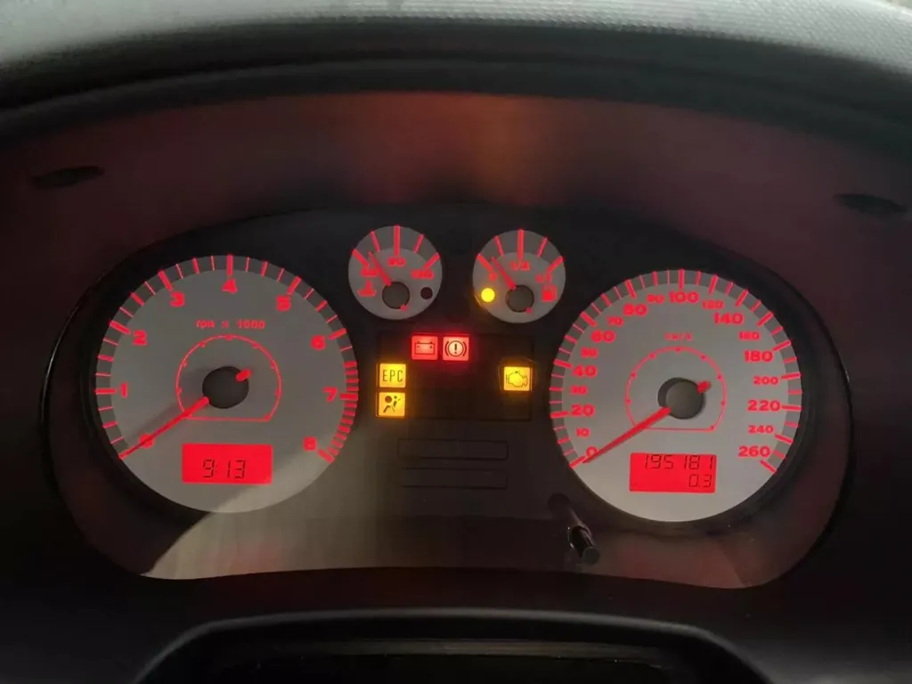 Seat Leon 1.8 T Cupra R — fotografia 17