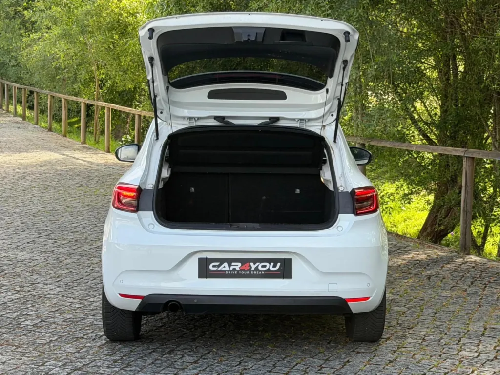 Renault Clio 1.5 Blue dCi Evolution — fotografia 18
