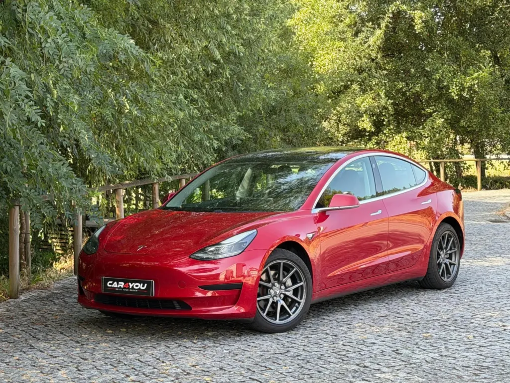 Tesla Model 3 Standard Range Plus RWD — fotografia 7