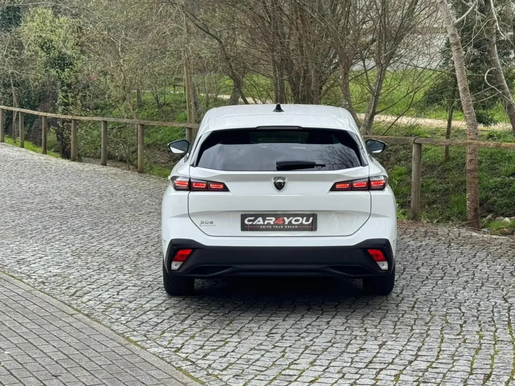 Peugeot 308 SW 1.2 PureTech Active Pack — fotografia 15