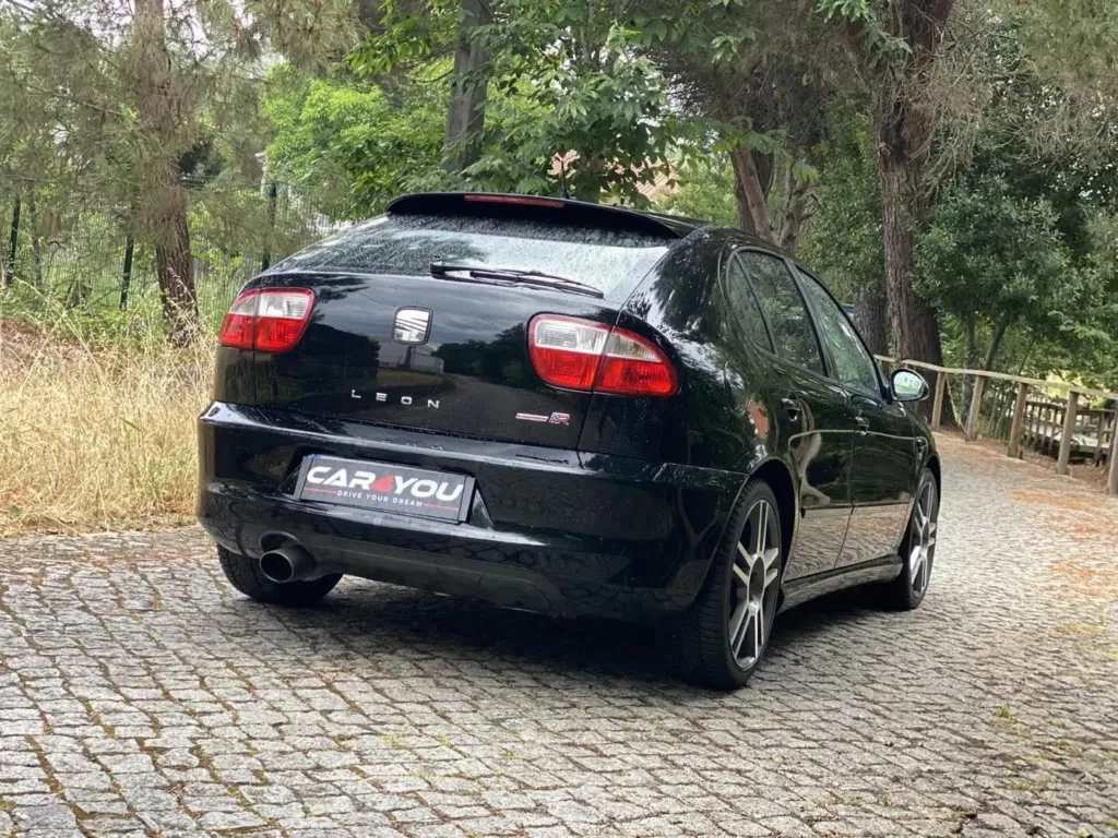 Seat Leon 1.8 T Cupra R — fotografia 14