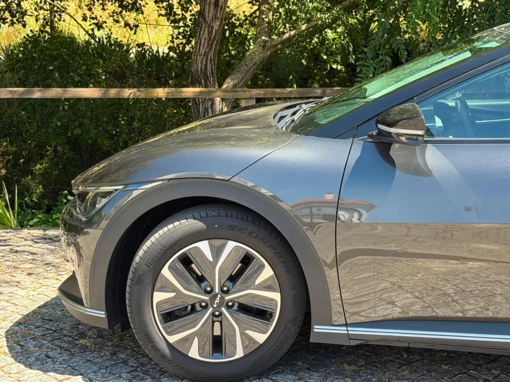 Kia EV6 58 kWh Air — fotografia 16