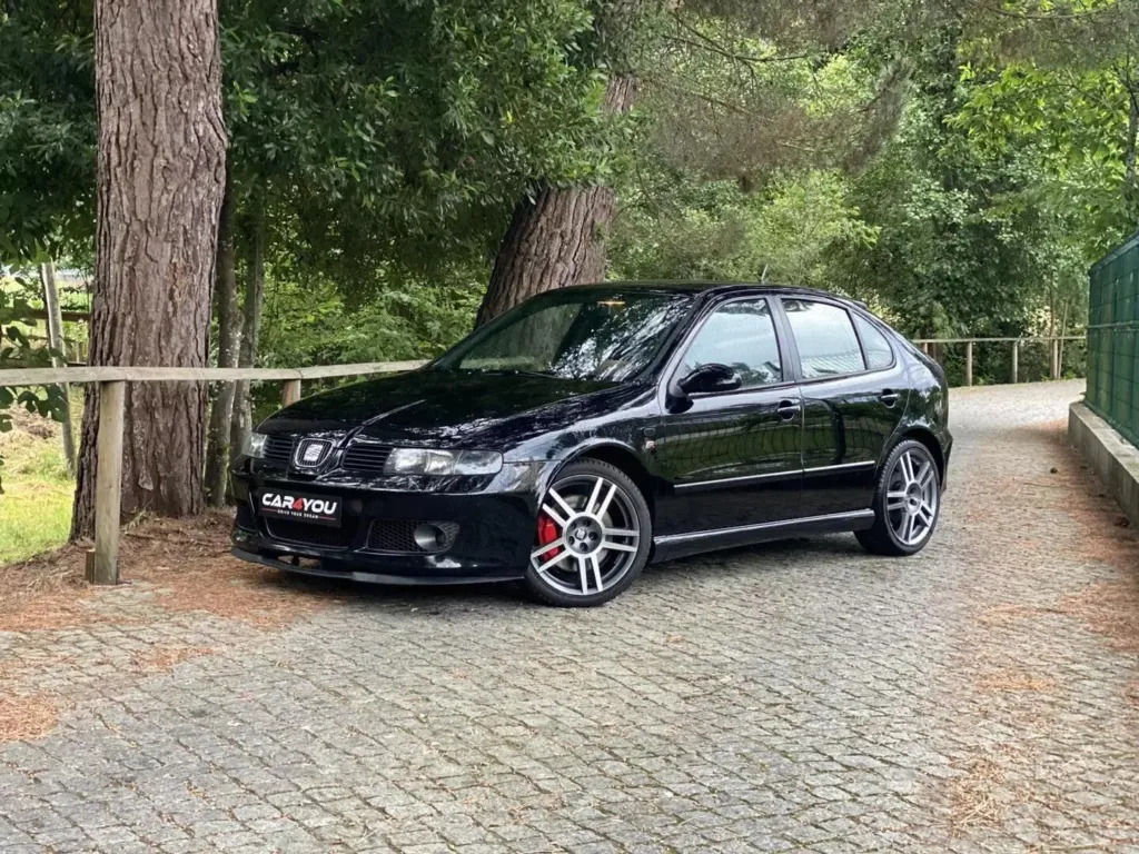 Seat Leon 1.8 T Cupra R — fotografia 1