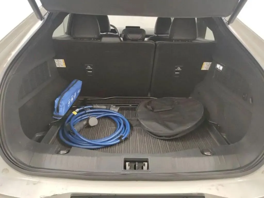 Ford Mustang Mach-E 75.7 kWh Base — fotografia 7