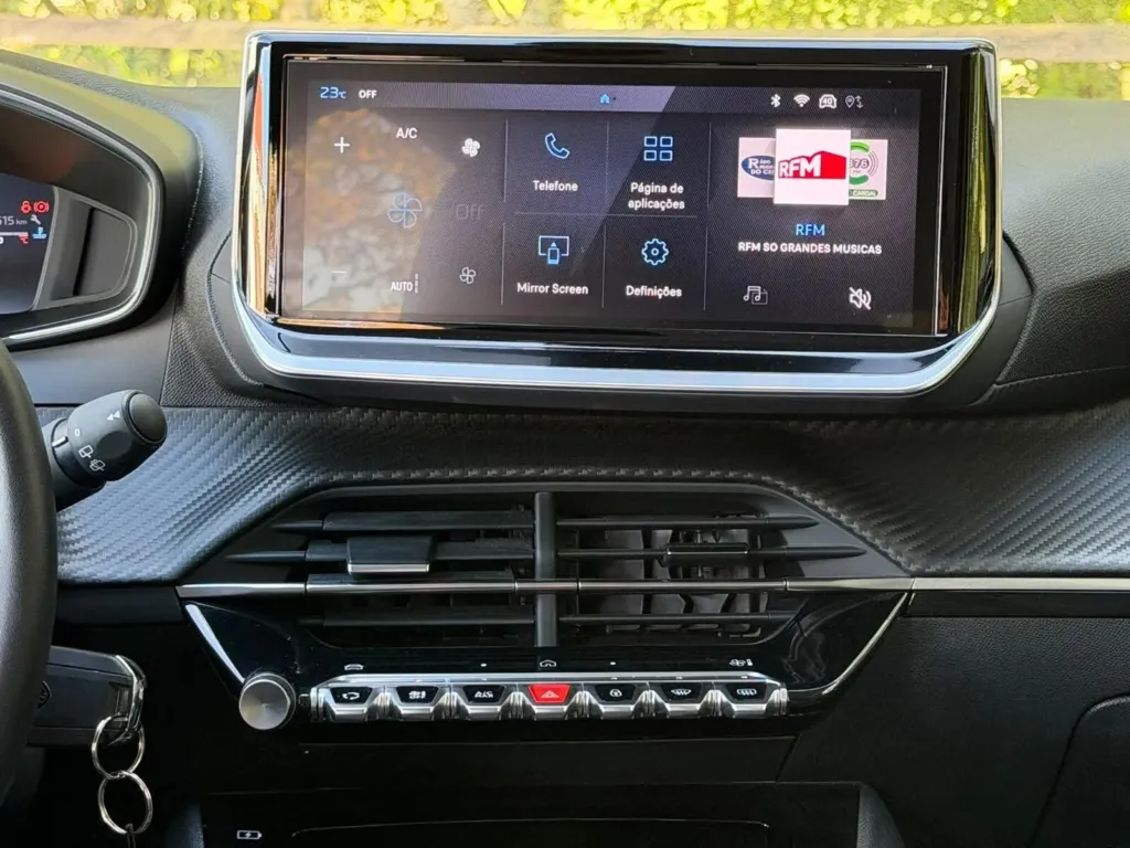 Peugeot 208 1.2 PureTech Allure — fotografia 17