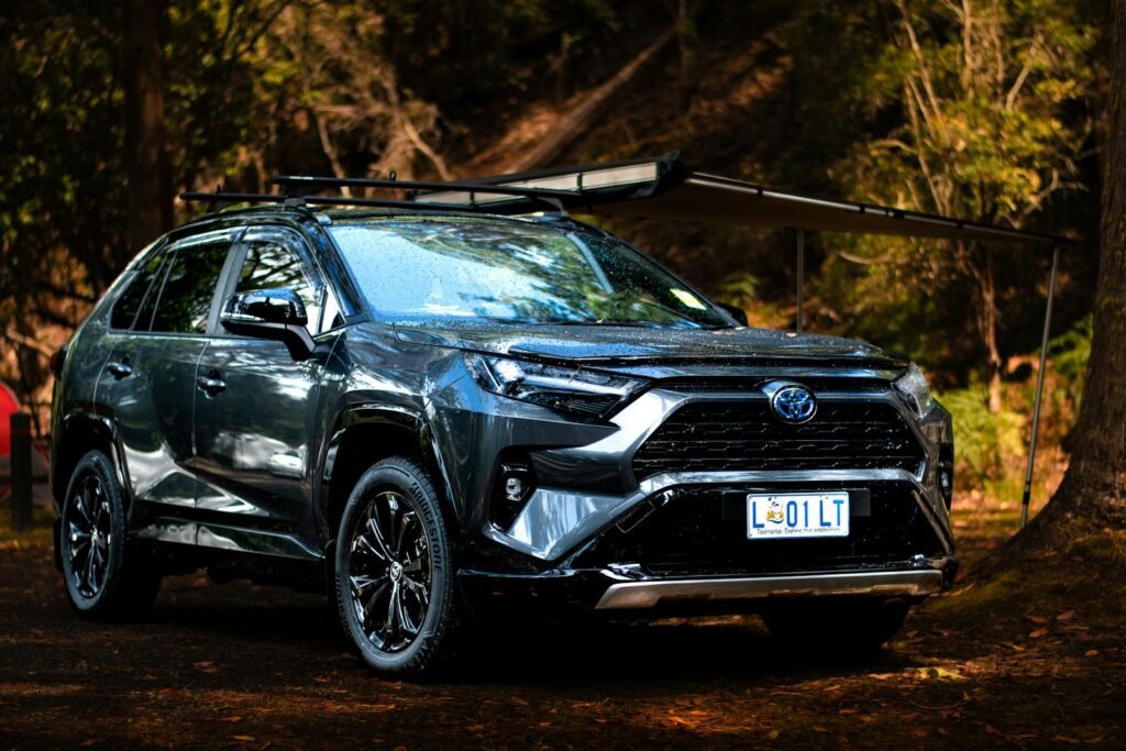 Toyota RAV4 2.5 Hybrid AWD — fotografia 1