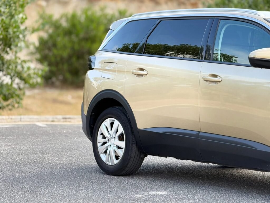 Peugeot 5008 allure — fotografia 6